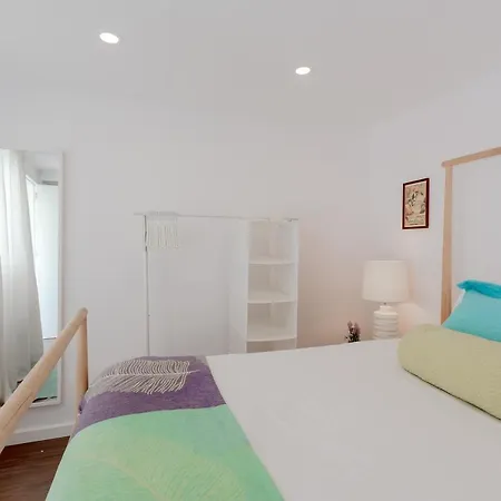 Apartament Sunny With Patio, By Timecooler