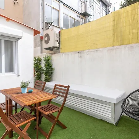 Apartmán Sunny With Patio, By Timecooler